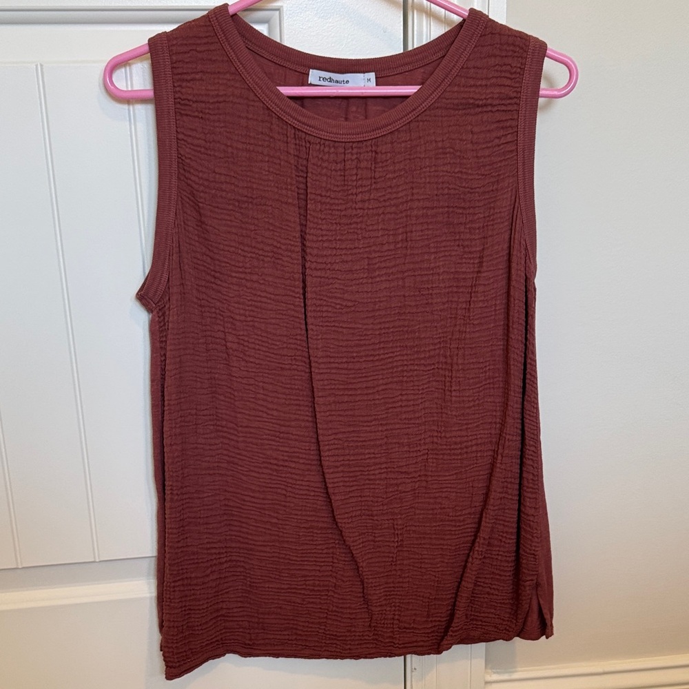 Red Haute Textured Sleeveless Top - Deep Red